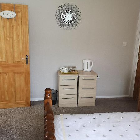 En-Suite Bedroom In A Quiet Bungalow Porthmadog Exteriér fotografie