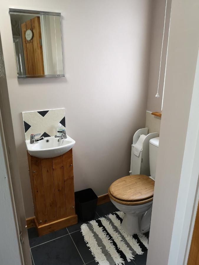 En-Suite Bedroom In A Quiet Bungalow Porthmadog Exteriér fotografie